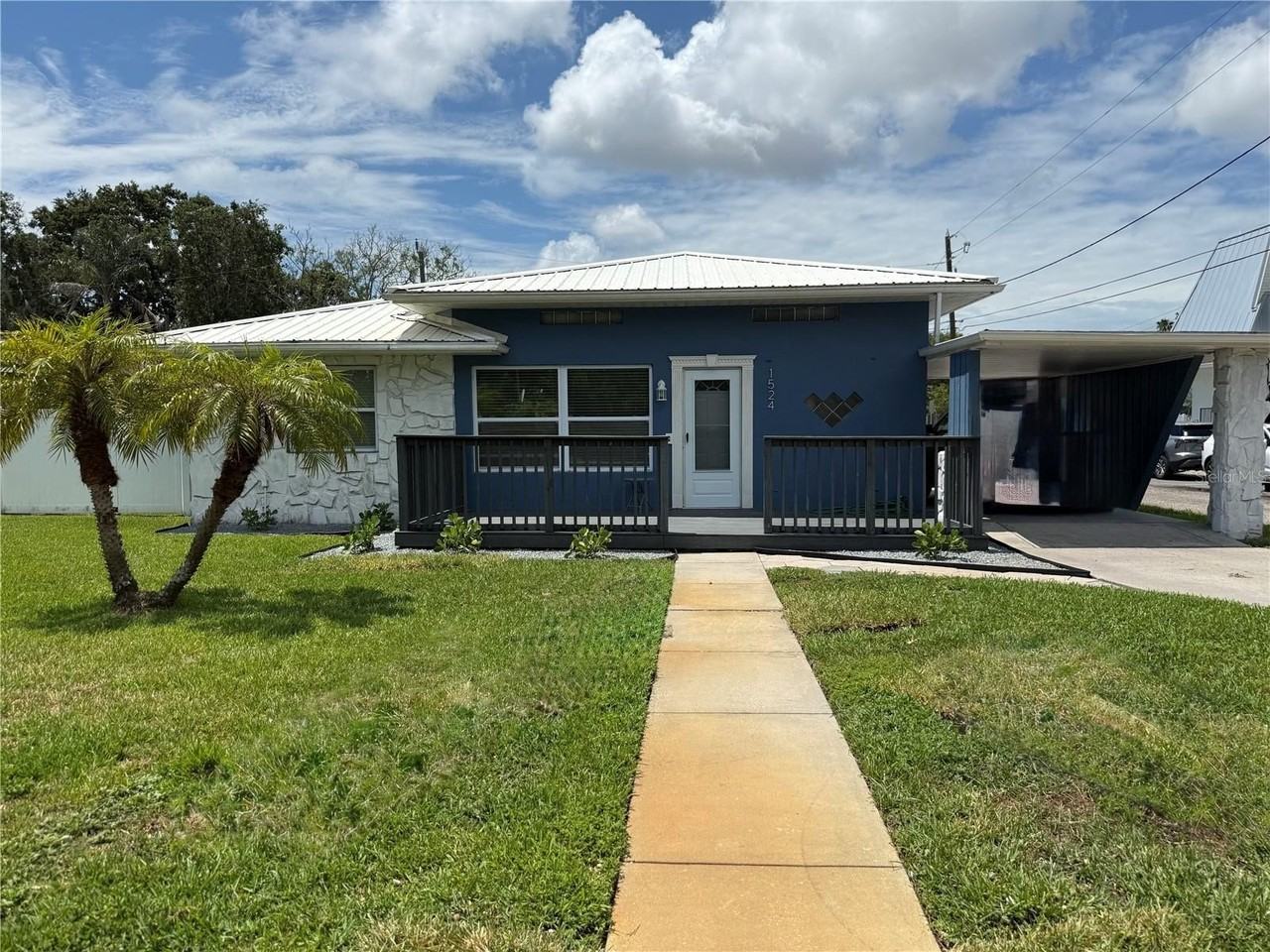 1524 18th Ave N - Photo 3 of 35