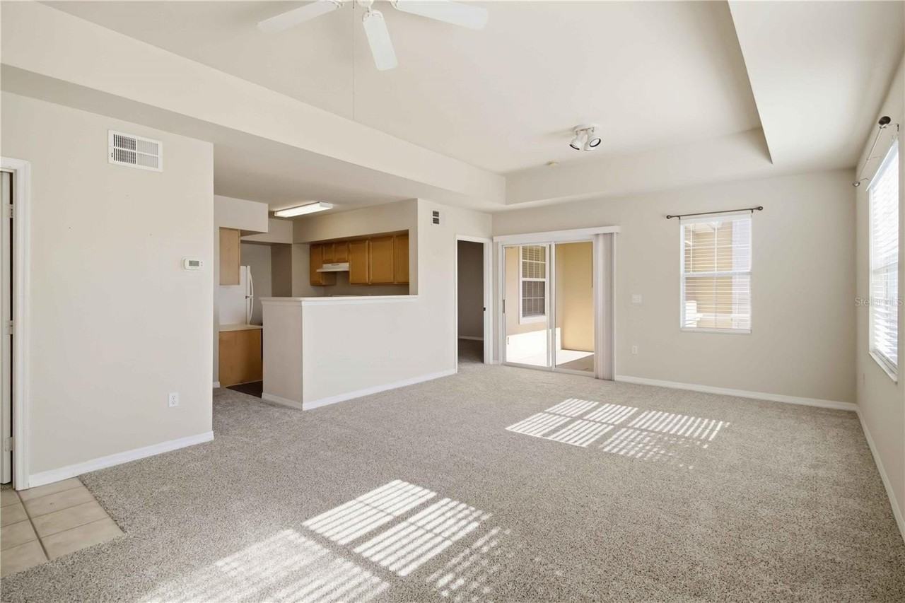 1015 Villagio Cir #201 - Photo 4 of 41