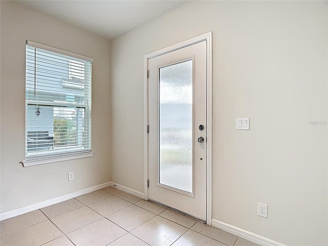 1823 Summer Serenity Dr - Photo 5 of 50