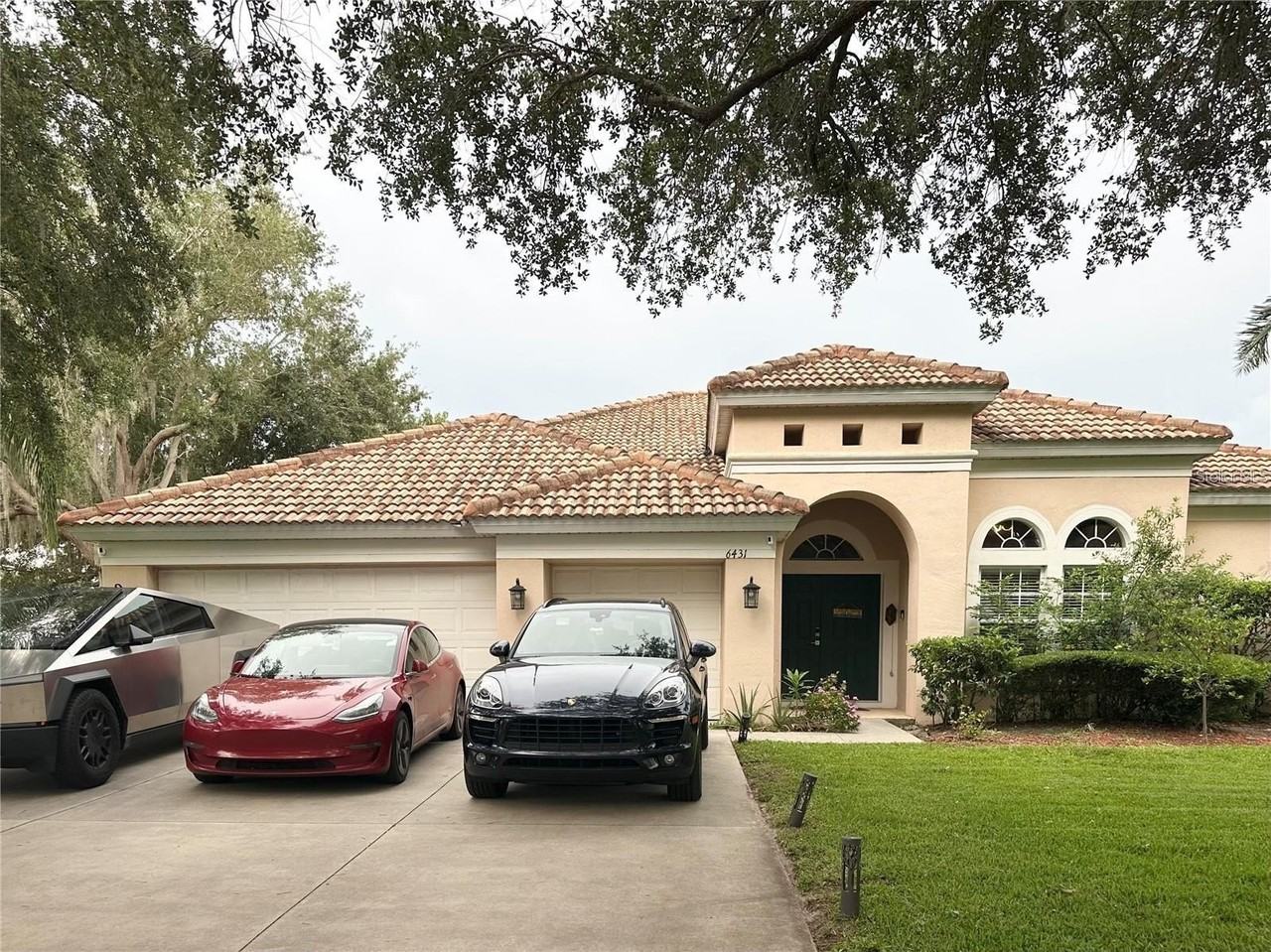 6431 Chatham View Ct