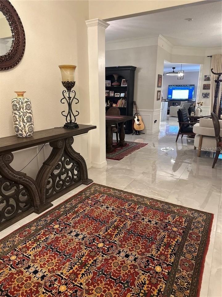 6431 Chatham View Ct - Photo 2 of 48