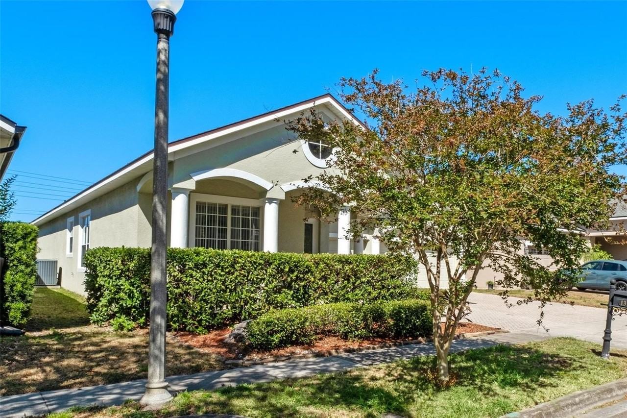 13121 Zori Ln - Photo 4 of 35
