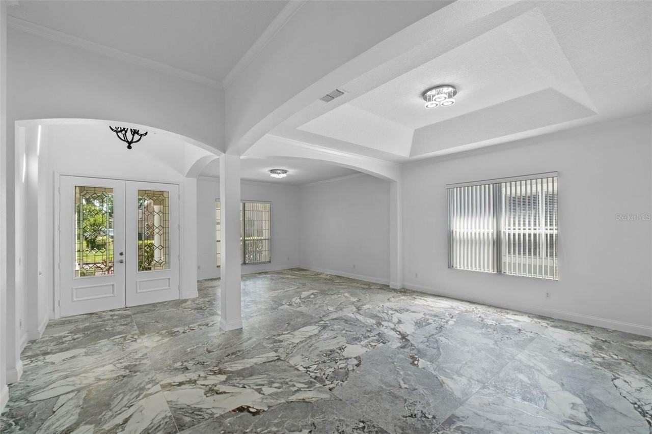 13121 Zori Ln - Photo 6 of 35