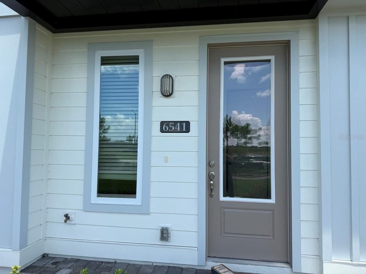 6541 Cyrils Dr - Photo 2 of 26