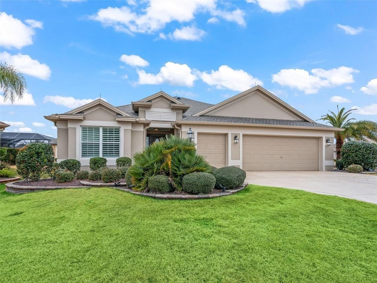 3556 Mistletoe Ct - Photo 4 of 50