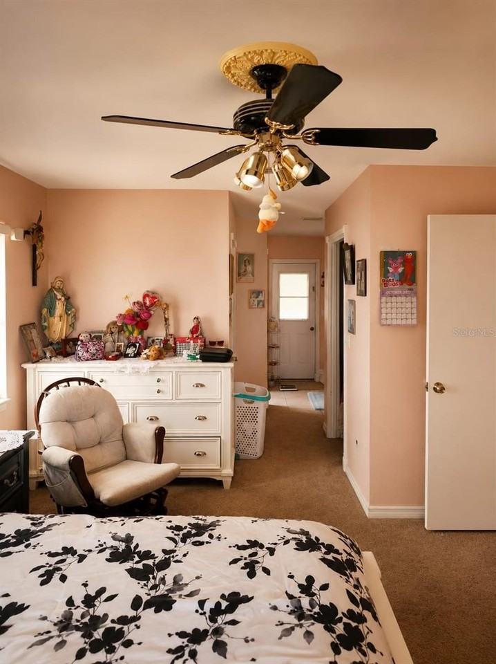 2351 Gimlet Ave - Photo 6 of 9