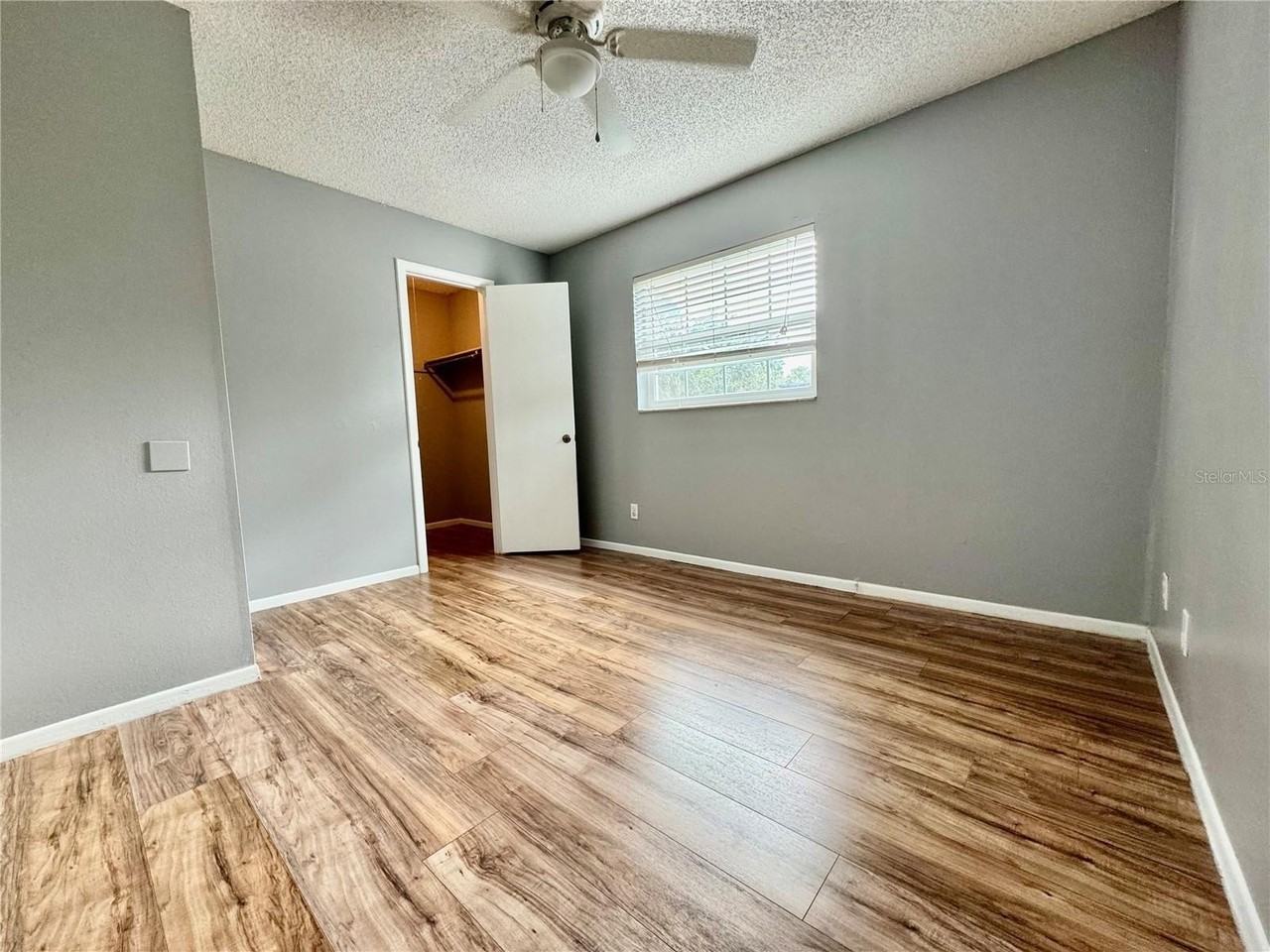 3045 Aaron Burr Ave #12D - Photo 5 of 17