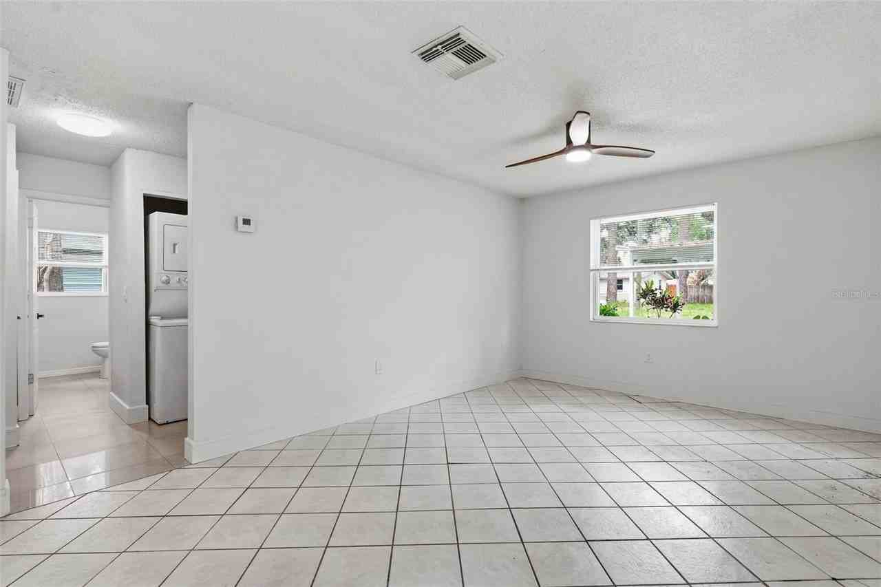 7133 Pinewood Dr - Photo 5 of 18
