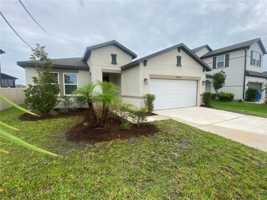 featured image of 13515 Palmera Vista Dr