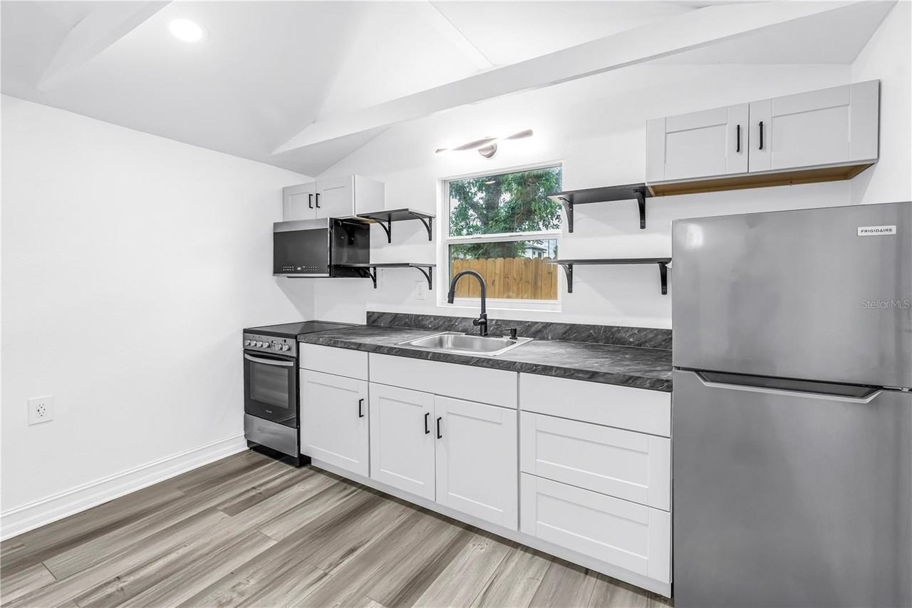5034 2nd Ave S #B - Photo 6 of 20