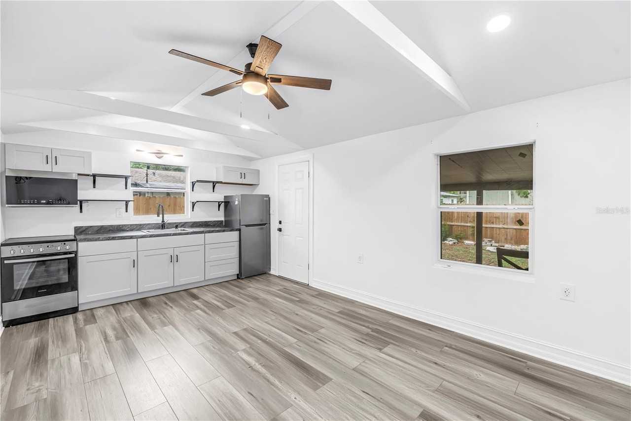 5034 2nd Ave S #B - Photo 7 of 20