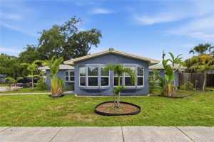 featured image of 709 Highland Ave N
