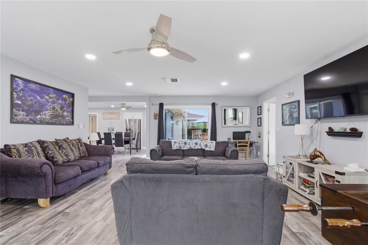709 Highland Ave N - Photo 6 of 32