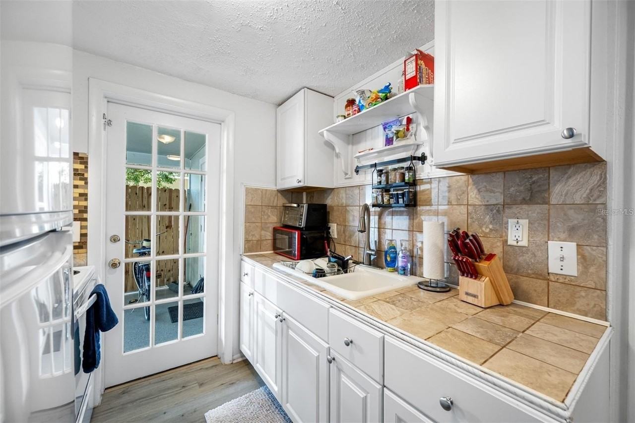 616 Dogwood Ct - Photo 6 of 11