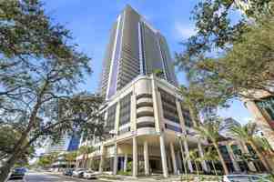 featured image of 275 1st Ave S #1104