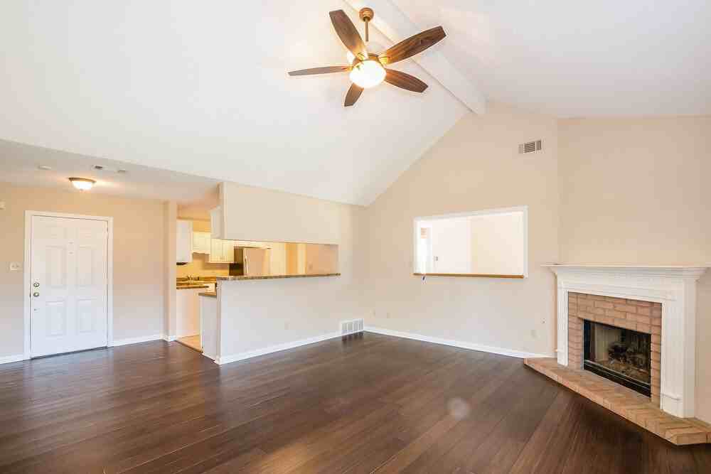 3056 Valley Green Ln - Photo 3 of 17