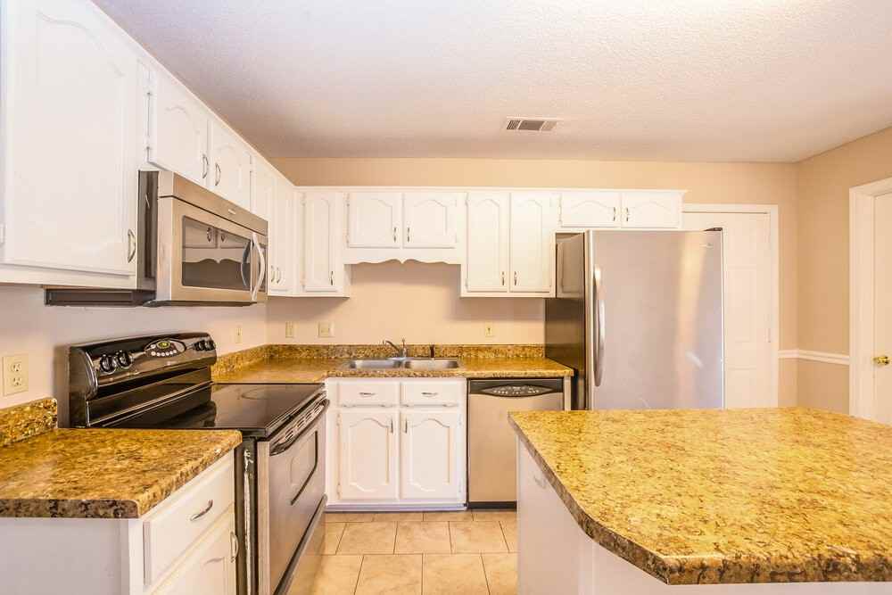 3056 Valley Green Ln - Photo 7 of 17
