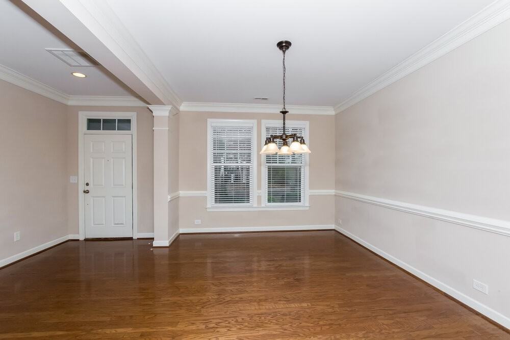 8907 Arbor Creek Dr - Photo 4 of 17
