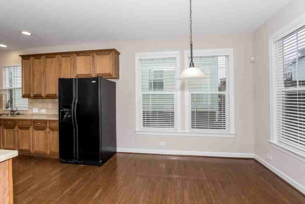 8907 Arbor Creek Dr - Photo 5 of 17