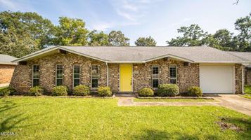 featured image of 2417 Collins Blvd