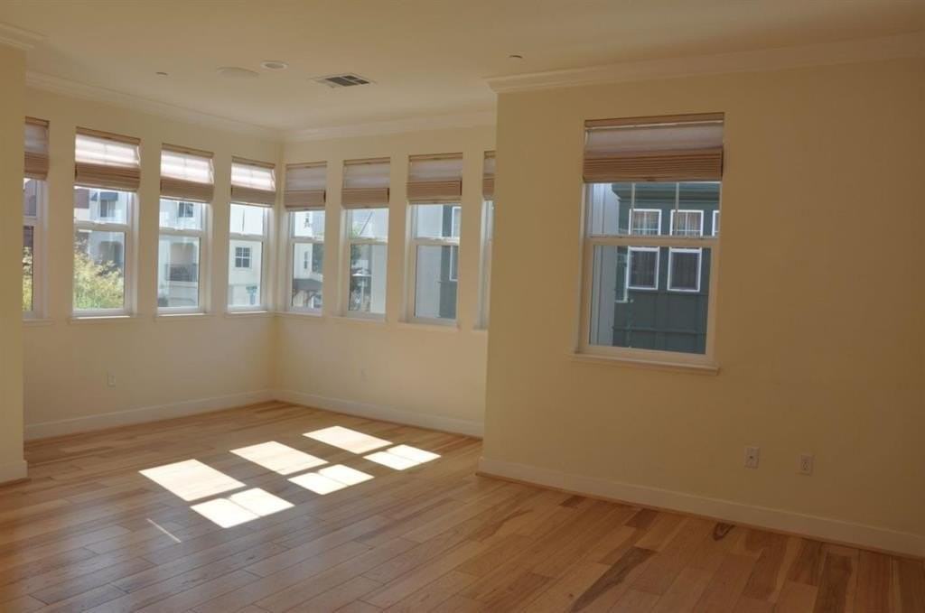 2842 Catalino St - Photo 4 of 11