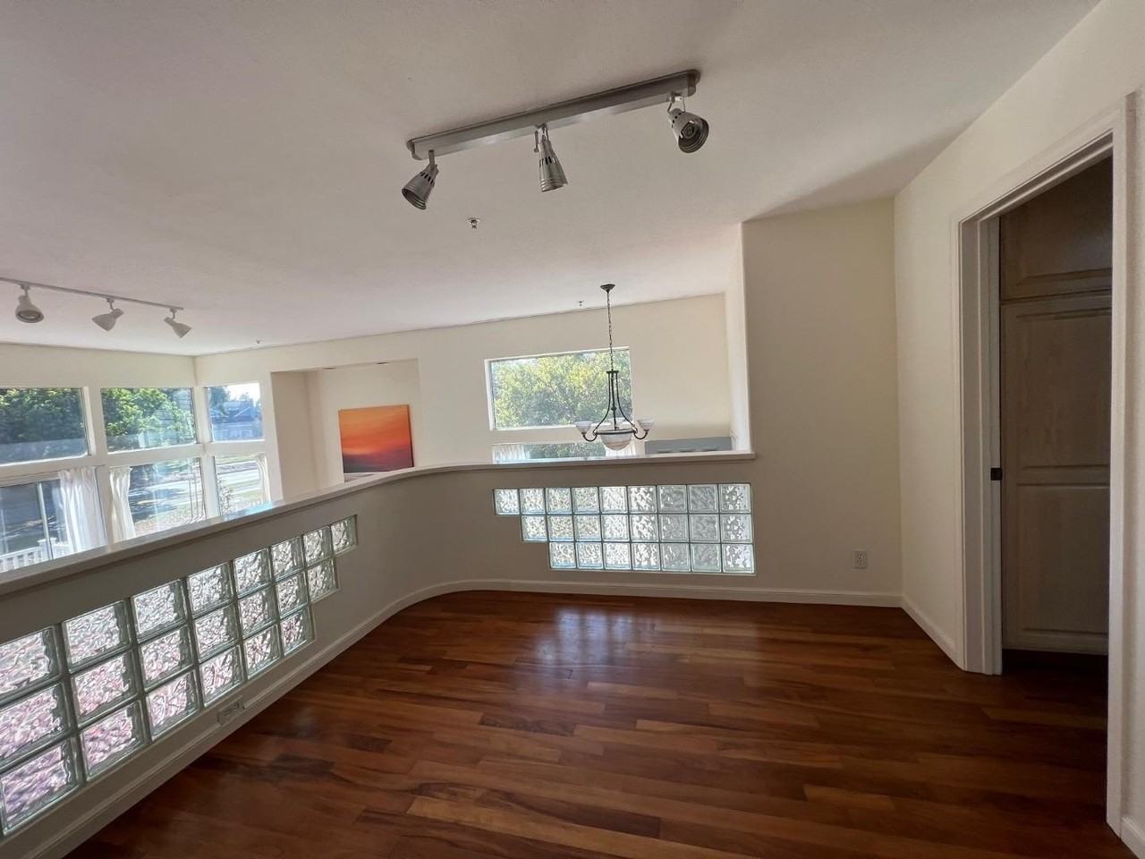 837 Columbia Cir - Photo 5 of 18