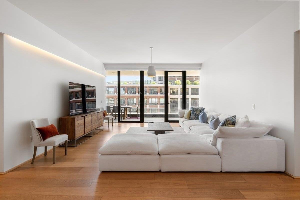 1 Steuart Ln - Photo 6 of 46