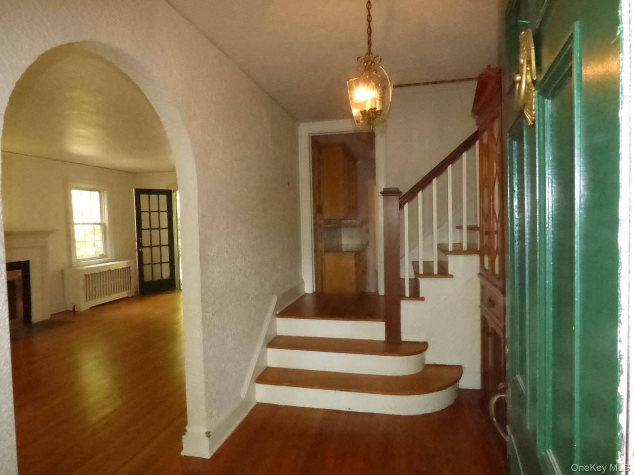 100 Potter Rd - Photo 7 of 12