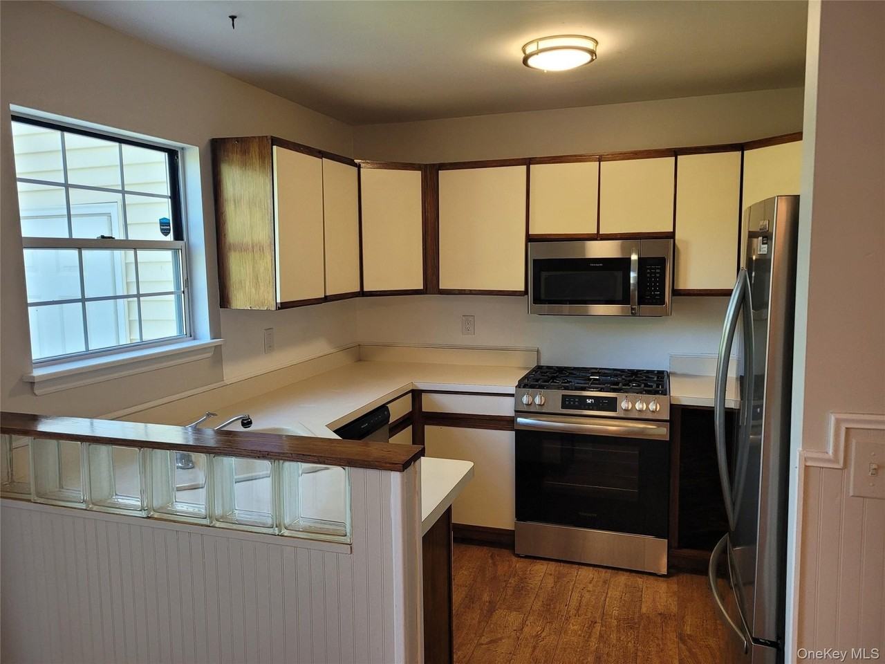 40 Brick Pond Rd - Photo 4 of 21