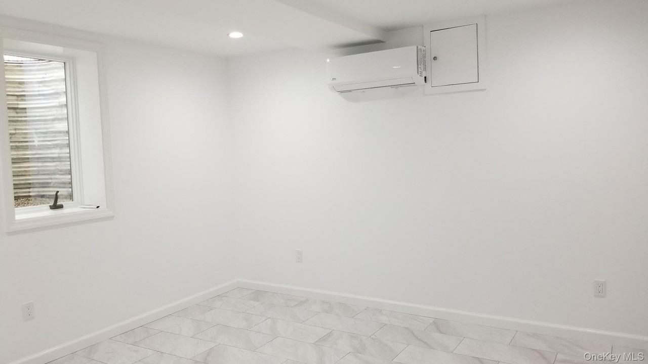 21 Adamson St - Photo 4 of 6