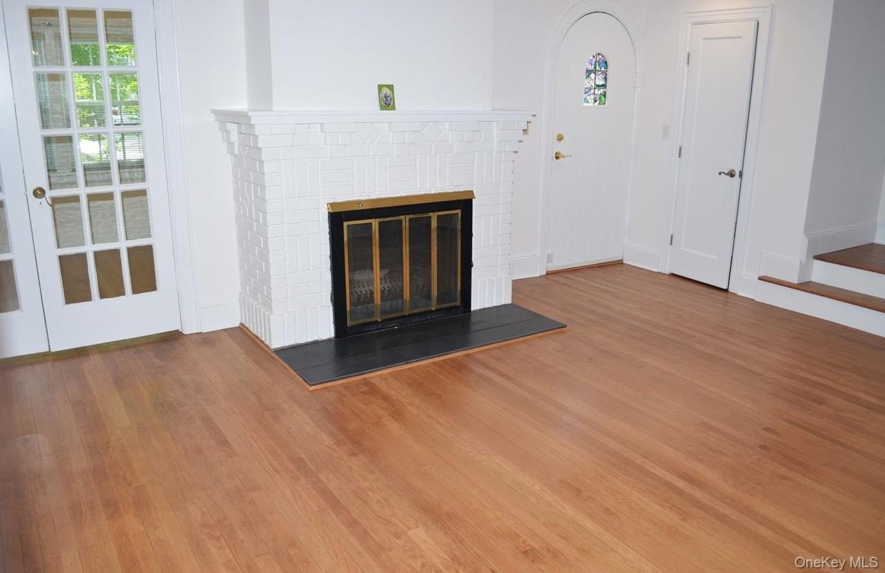 53 Ogden Ave - Photo 2 of 19