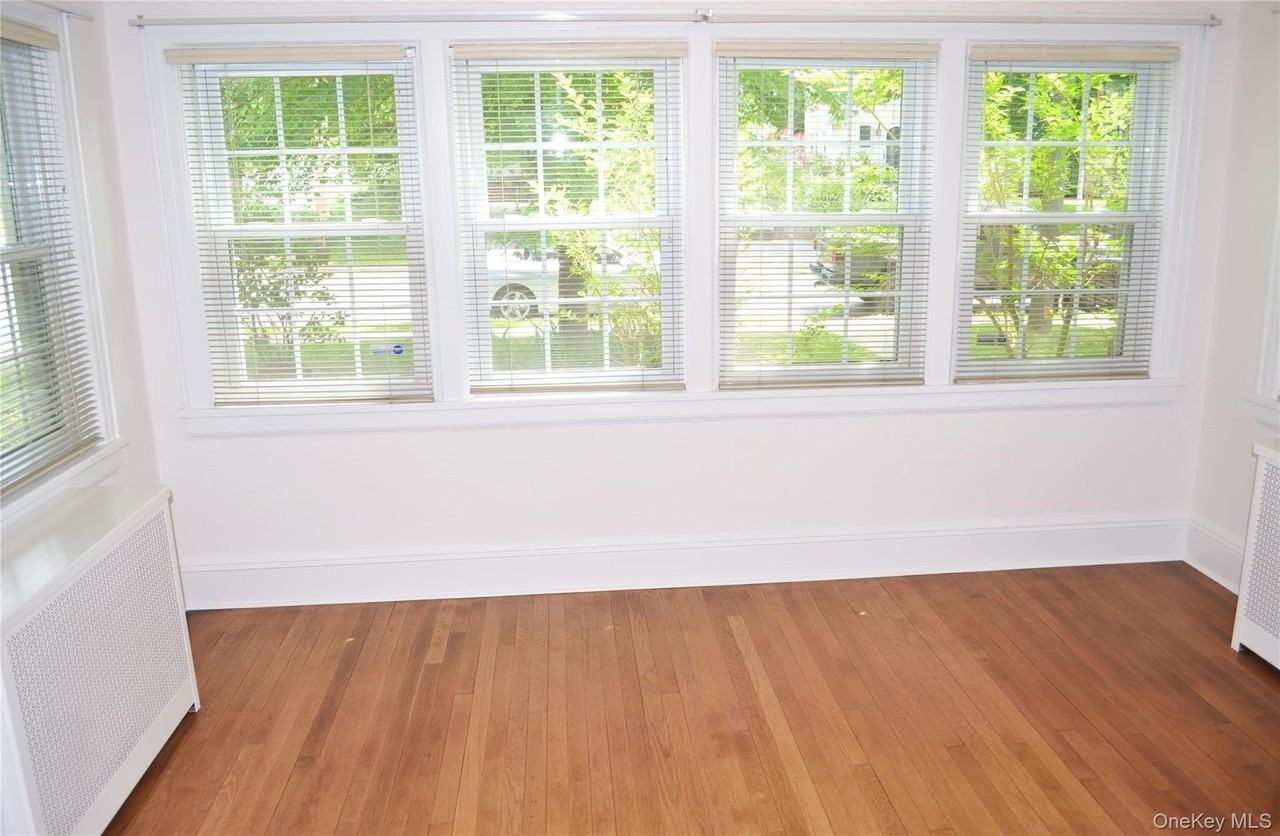 53 Ogden Ave - Photo 4 of 19