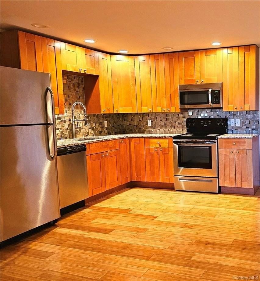 231 Reynolds Rd #11 - Photo 3 of 20