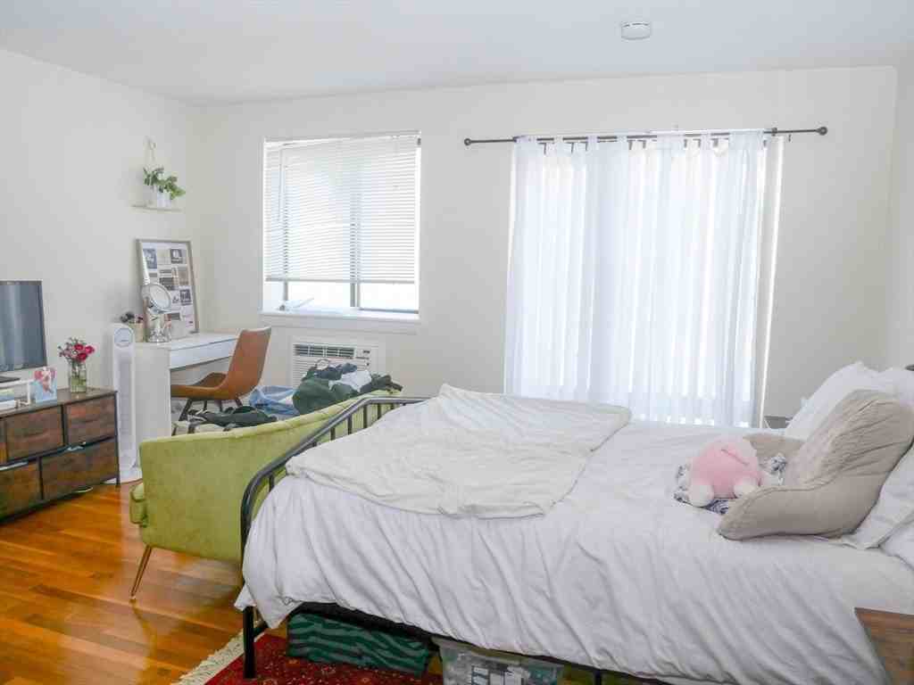 1039 Commonwealth Ave #33 - Photo 2 of 3