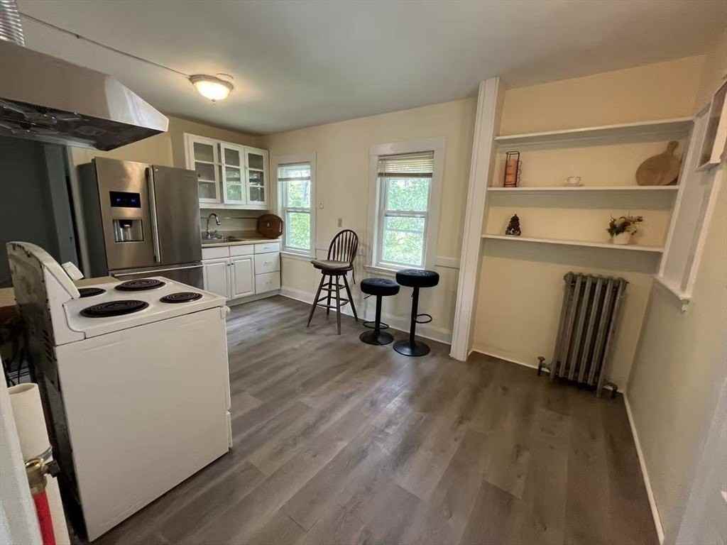85 Town Hill St #85 - Photo 4 of 17