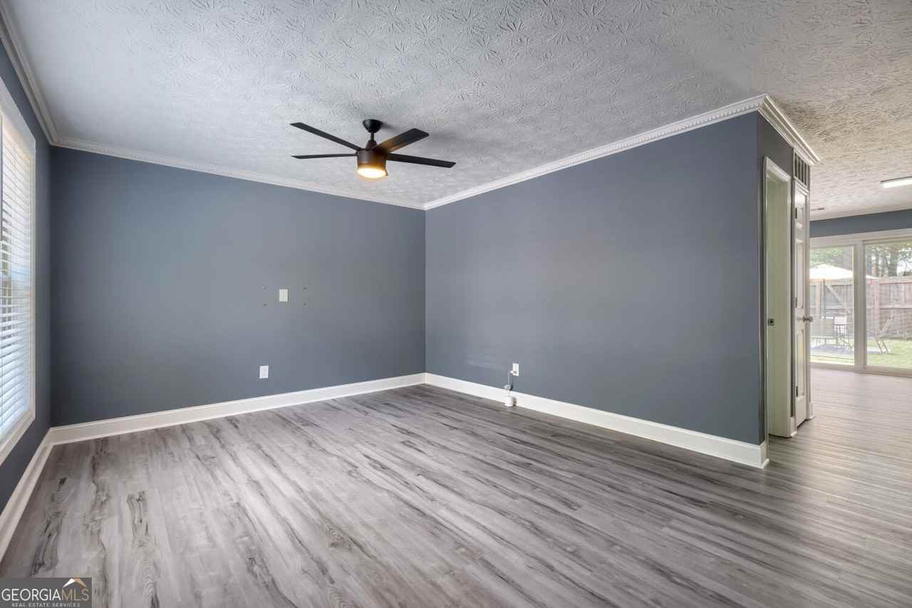 119 Forrest Ave - Photo 2 of 11