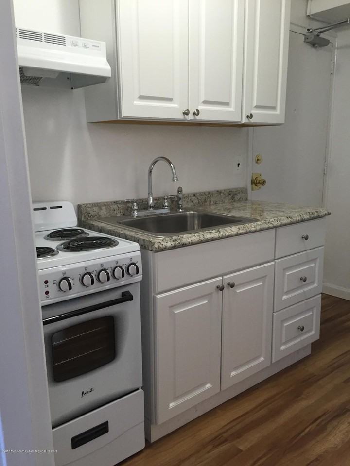 200 Ocean Park Ave #1K - Photo 3 of 10