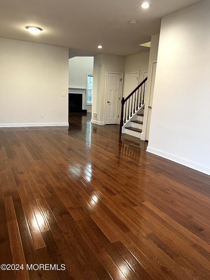 29 Mccormick Ave N - Photo 3 of 20