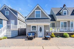 featured image of 407 Grand Central Ave #3