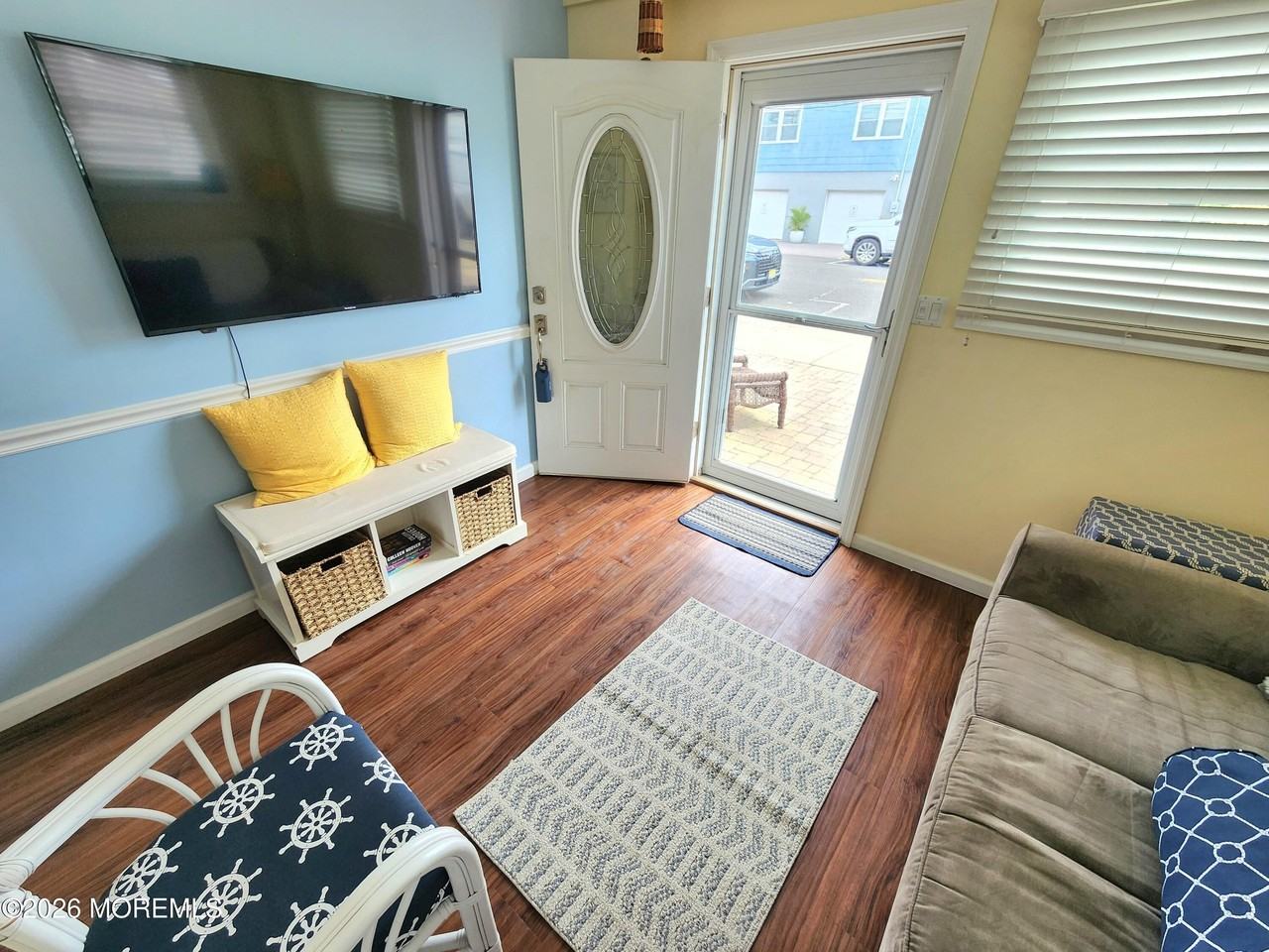407 Grand Central Ave #3 - Photo 4 of 18