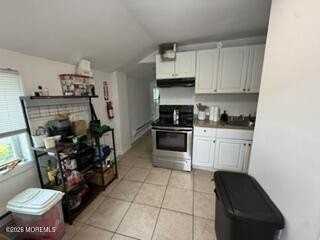 195 Bay Ave - Photo 5 of 11