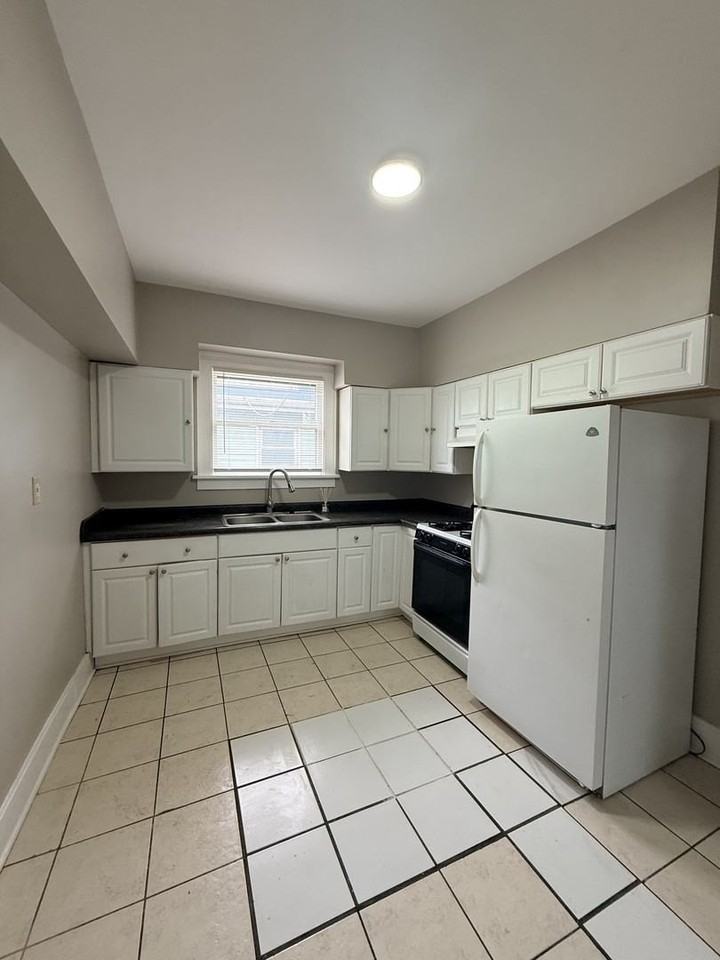 705 North Ave - Photo 6 of 10