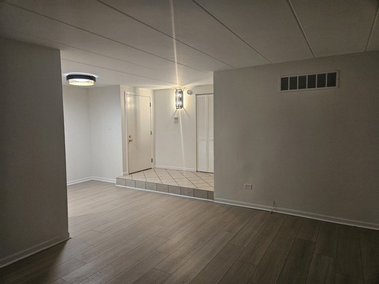 14033 Laramie Ave #408 - Photo 3 of 13