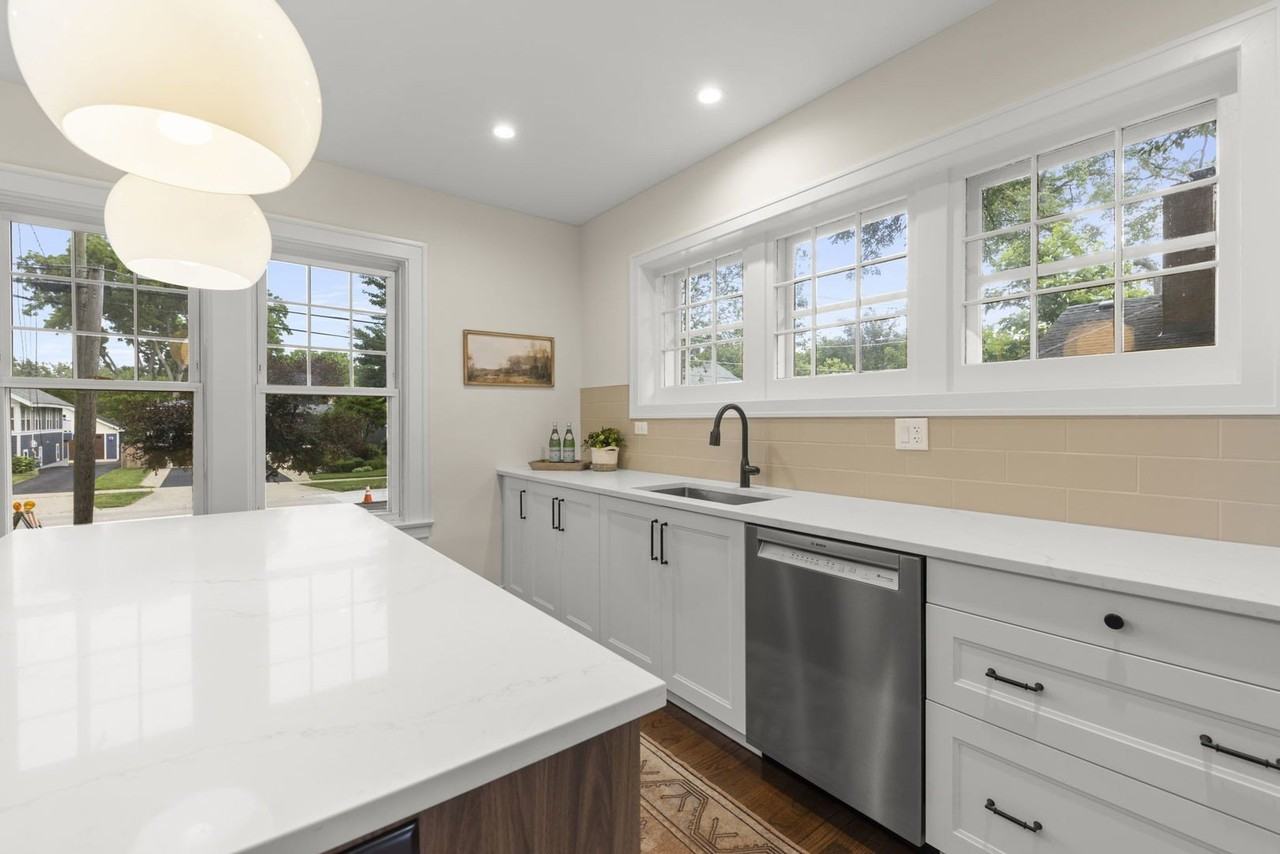 285 Hill Ave #1 - Photo 4 of 20