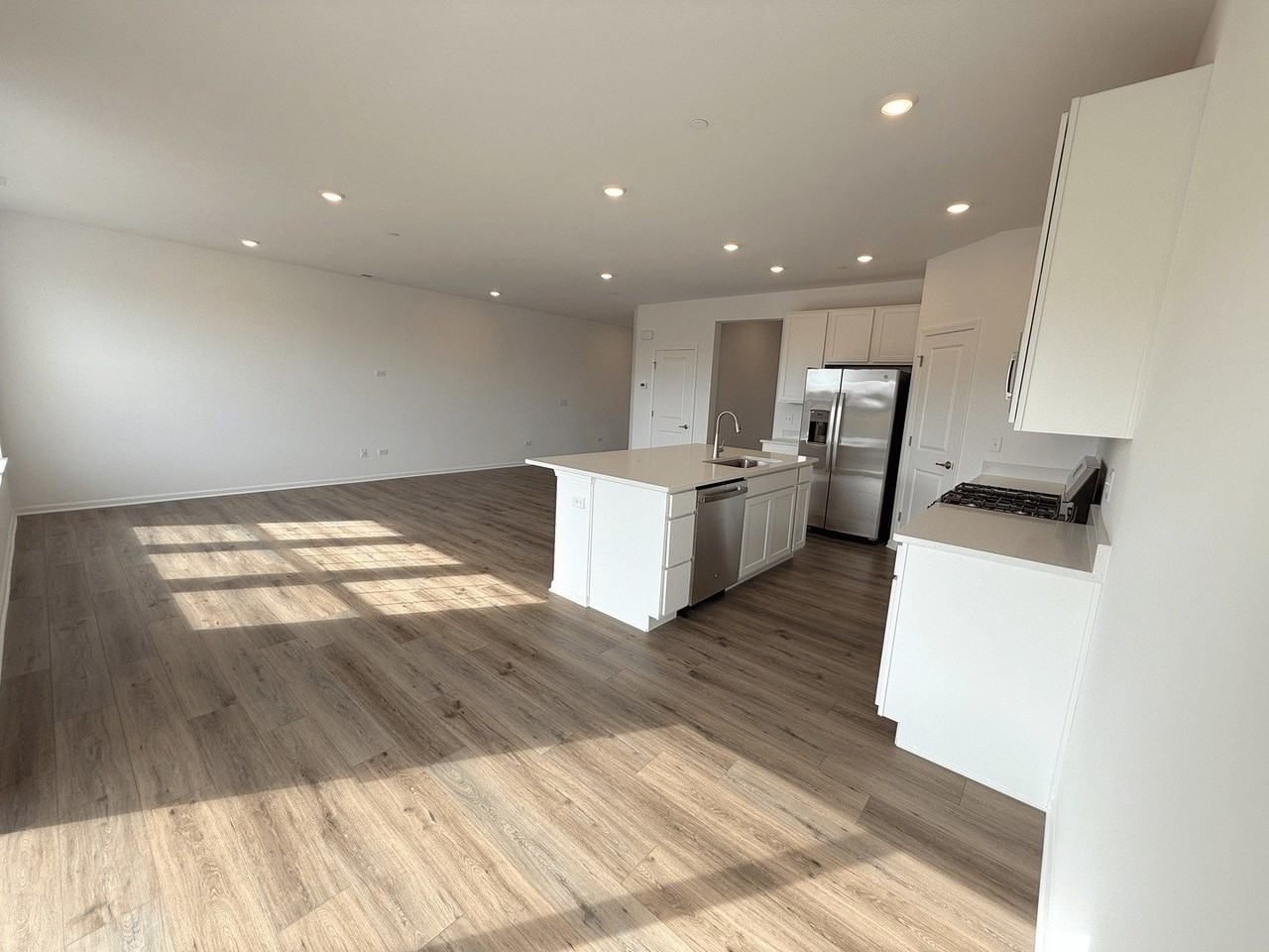 604 Cassia Ct #604 - Photo 5 of 15