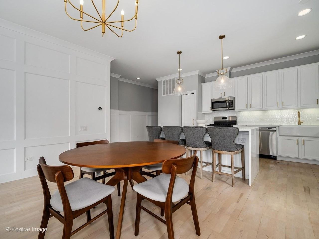 550 W Fulton St #401 - Photo 7 of 18
