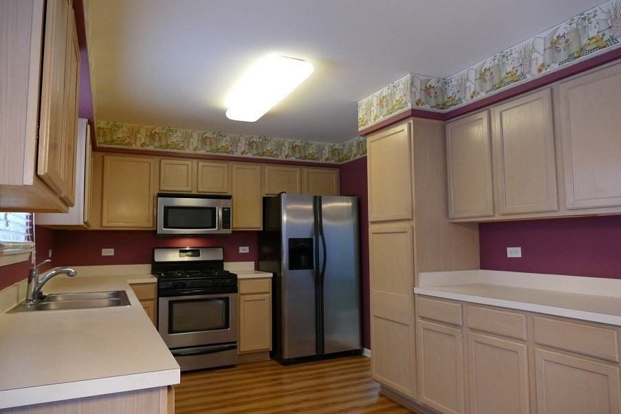 2832 Skylane Dr - Photo 5 of 19