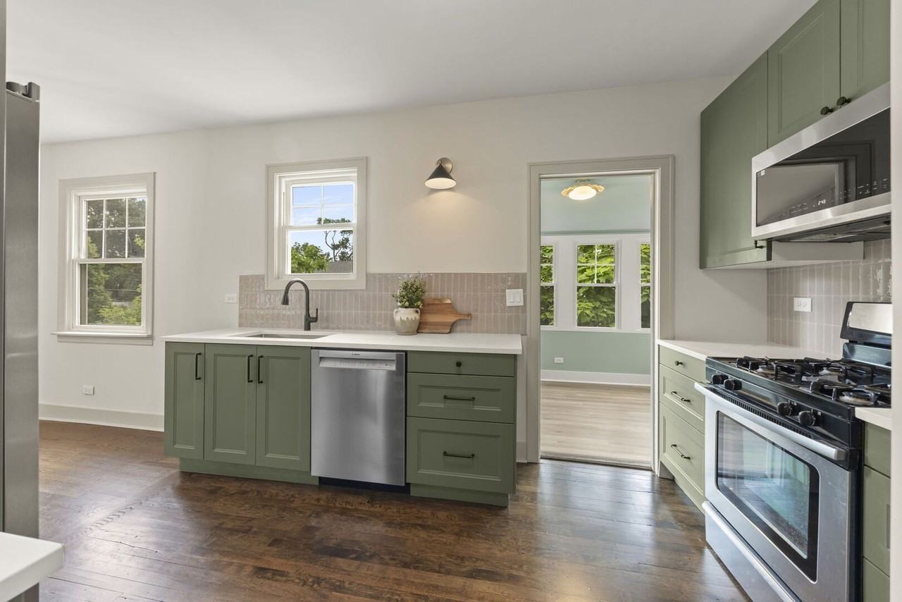 285 Hill Ave #2 - Photo 3 of 15
