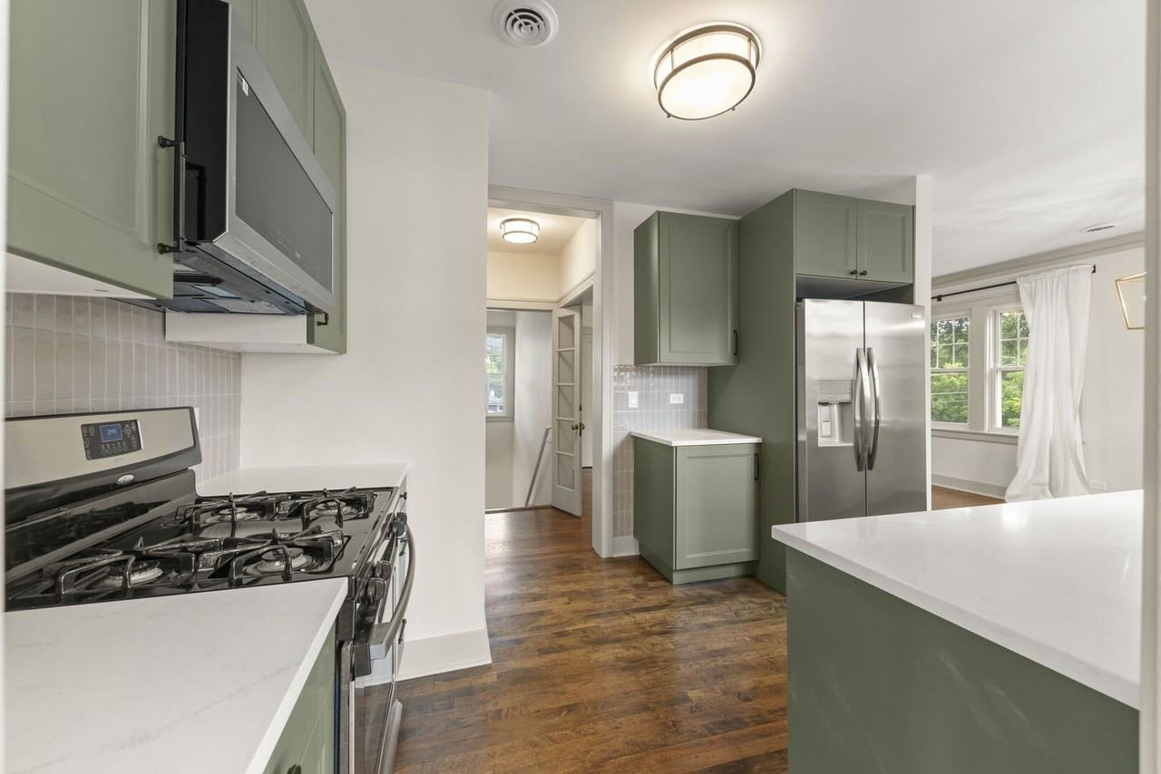 285 Hill Ave #2 - Photo 4 of 15