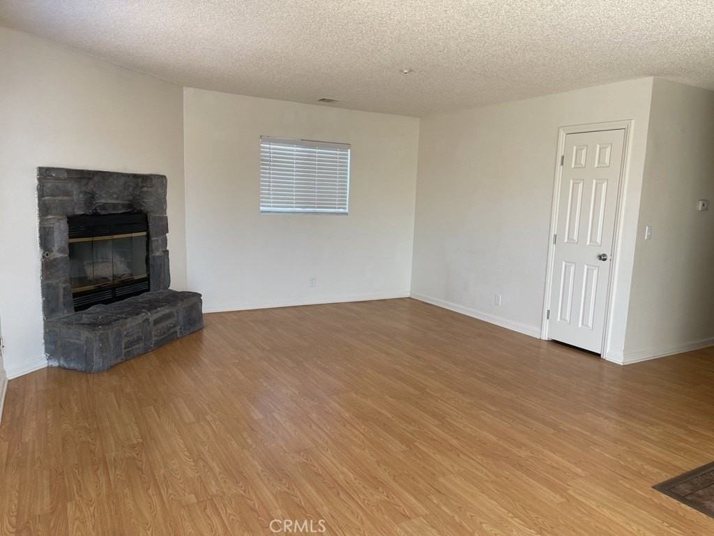 13757 Greenwood Pl #2 - Photo 4 of 22